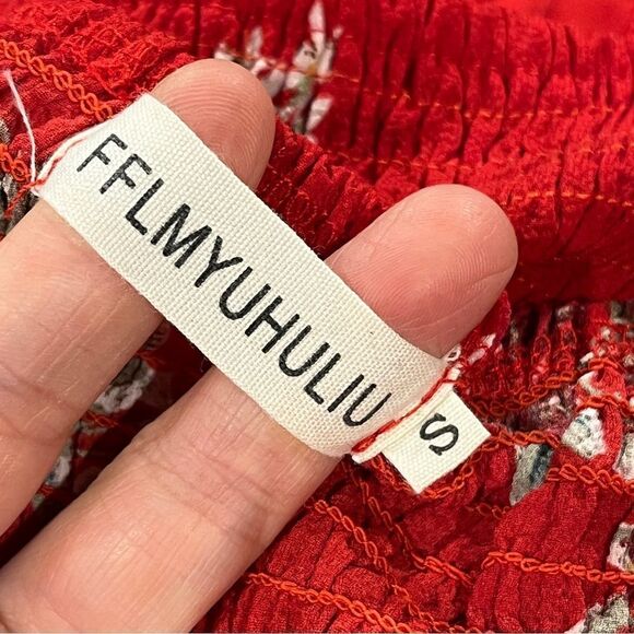 Smocked off shoulder sleeves midi floral dress - Picture 12 of 14